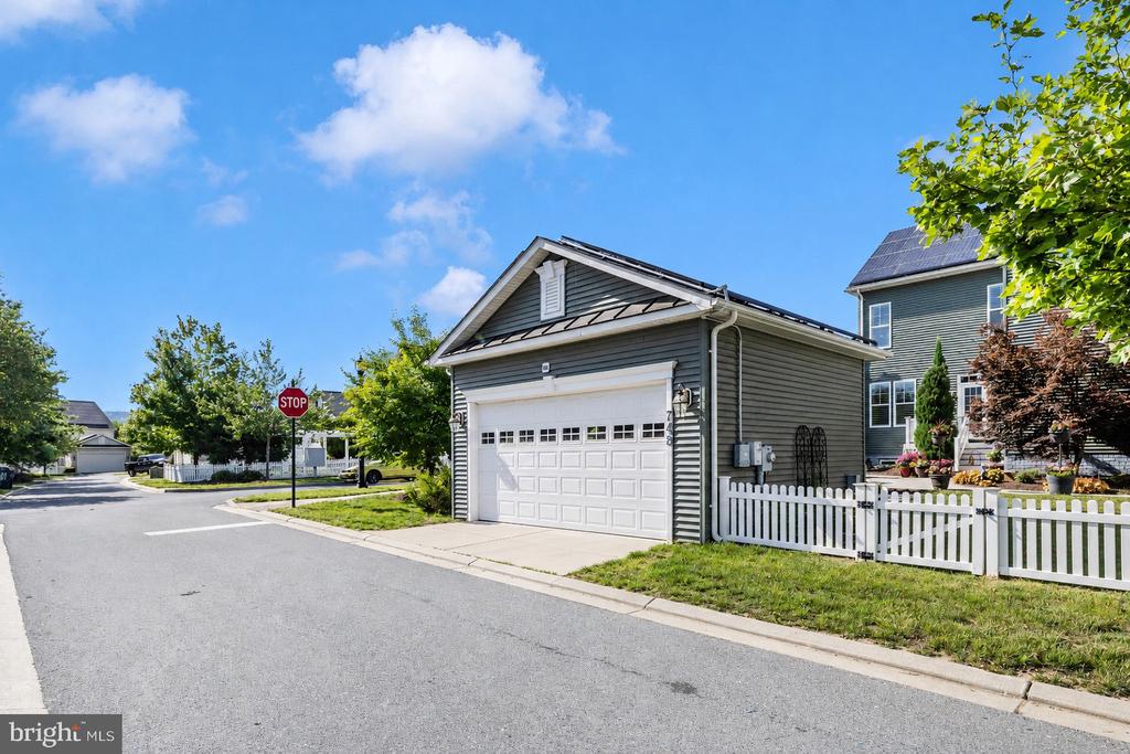 748 POTOMAC VIEW PARKWAY