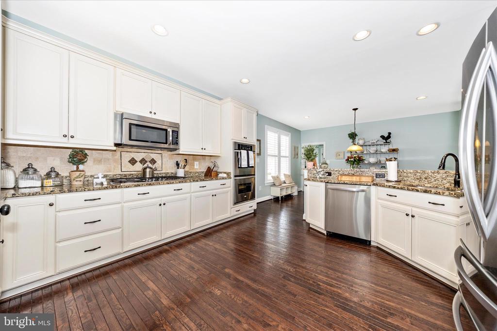 748 POTOMAC VIEW PARKWAY