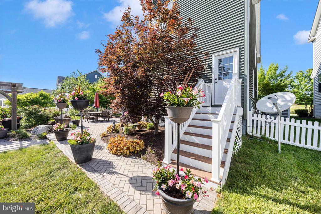 748 POTOMAC VIEW PARKWAY