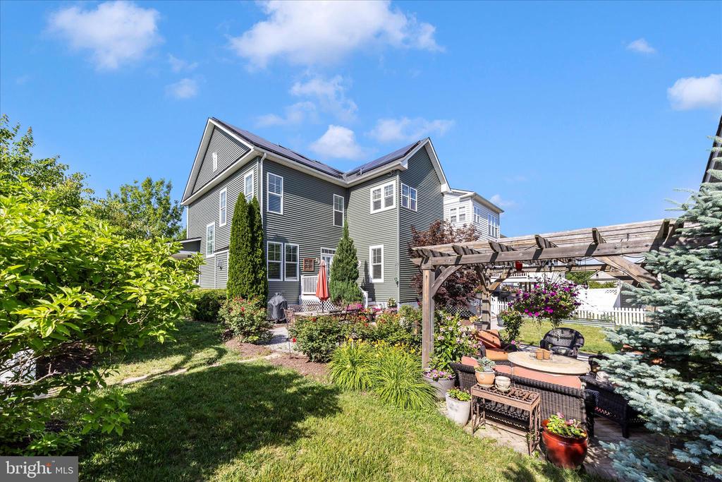 748 POTOMAC VIEW PARKWAY