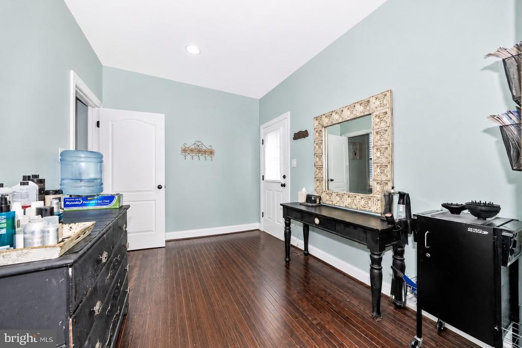 748 POTOMAC VIEW PARKWAY