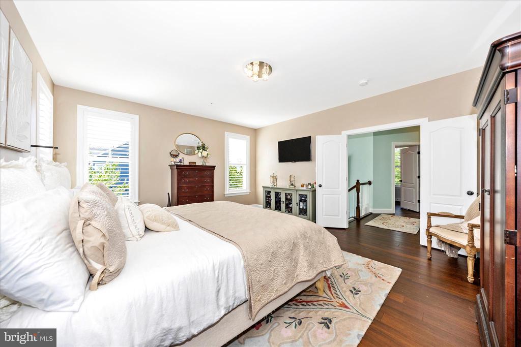 748 POTOMAC VIEW PARKWAY