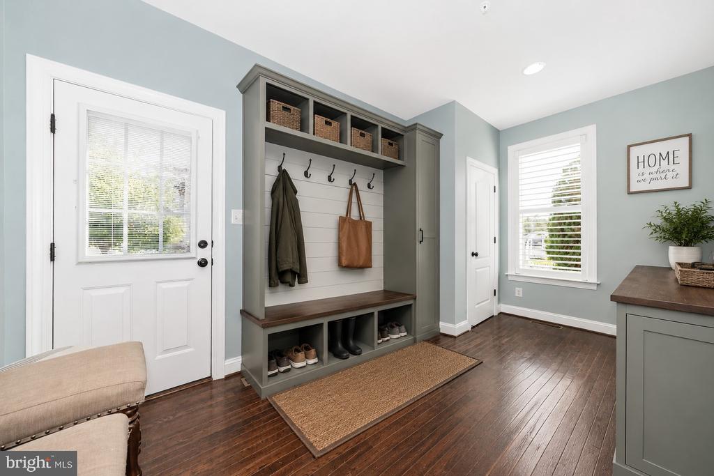 748 POTOMAC VIEW PARKWAY