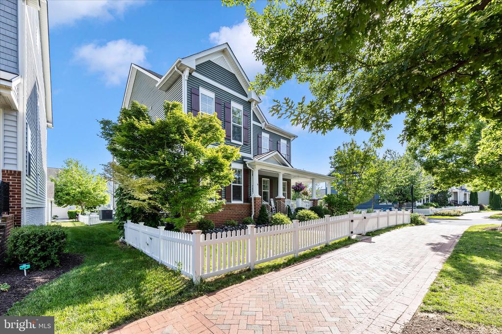 748 POTOMAC VIEW PARKWAY