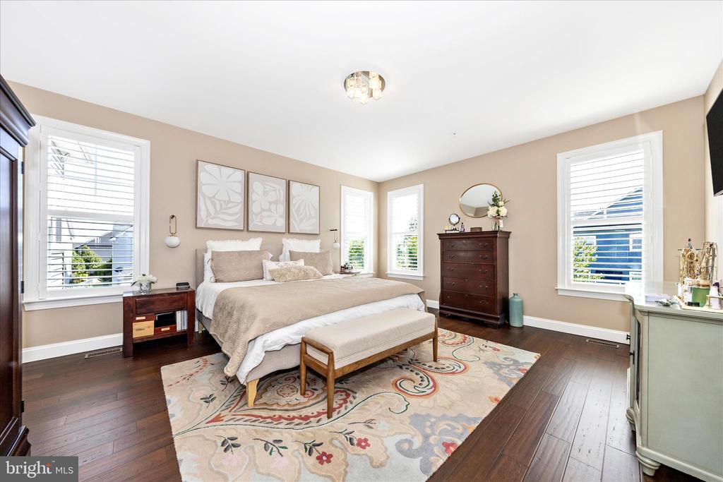748 POTOMAC VIEW PARKWAY