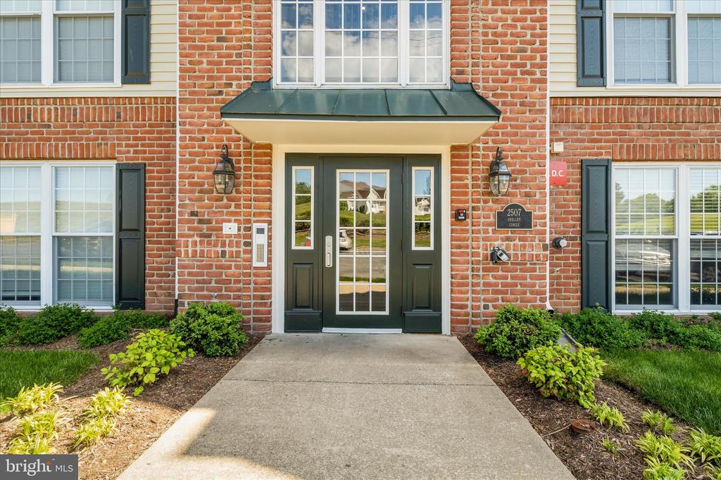 2507 SHELLEY CIRCLE Unit: 2C