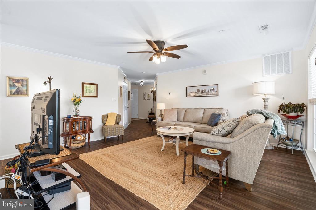 2507 SHELLEY CIRCLE Unit: 2C
