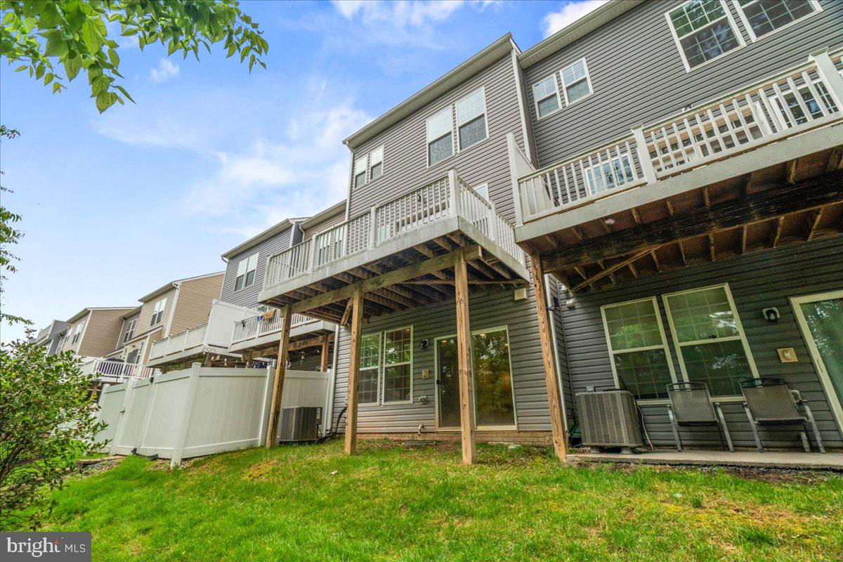 309 SPRING BANK WAY