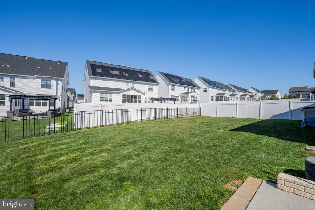 11058 EMERALD CROWN DRIVE