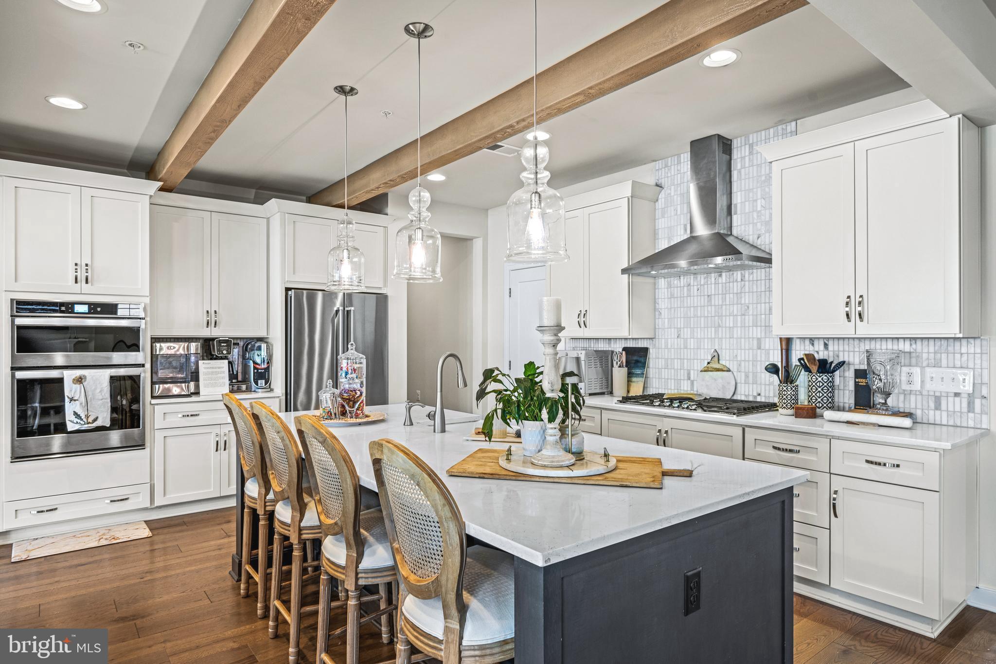 11058 EMERALD CROWN DRIVE