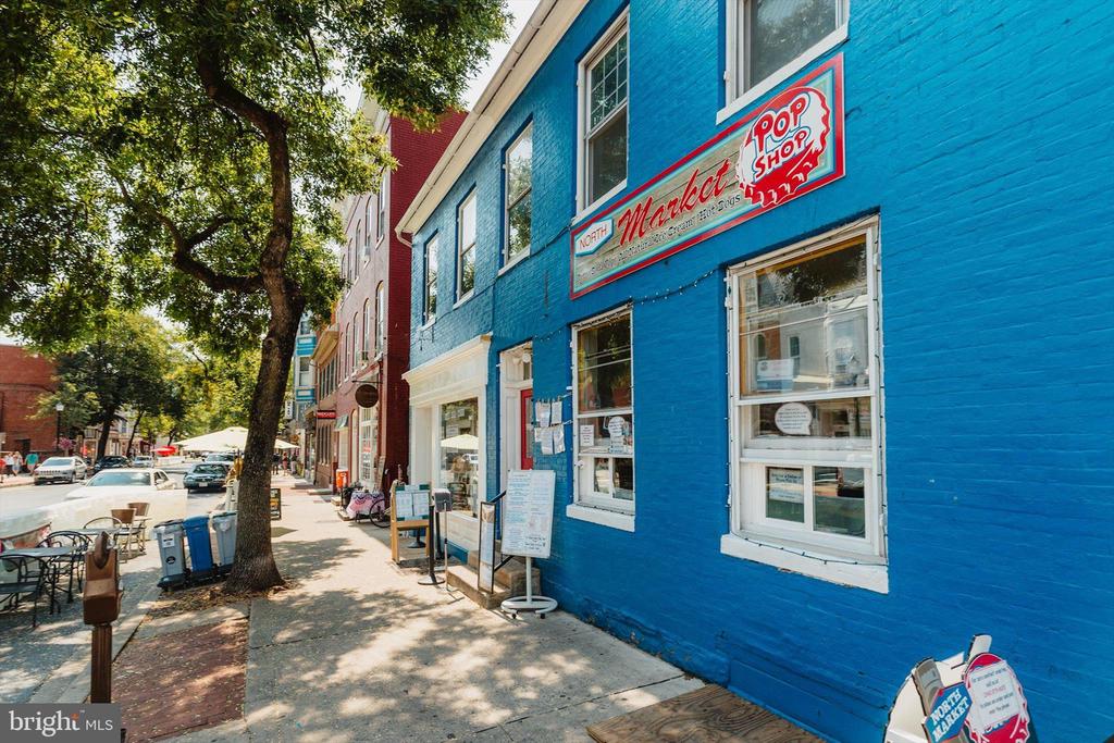 323 S JEFFERSON STREET