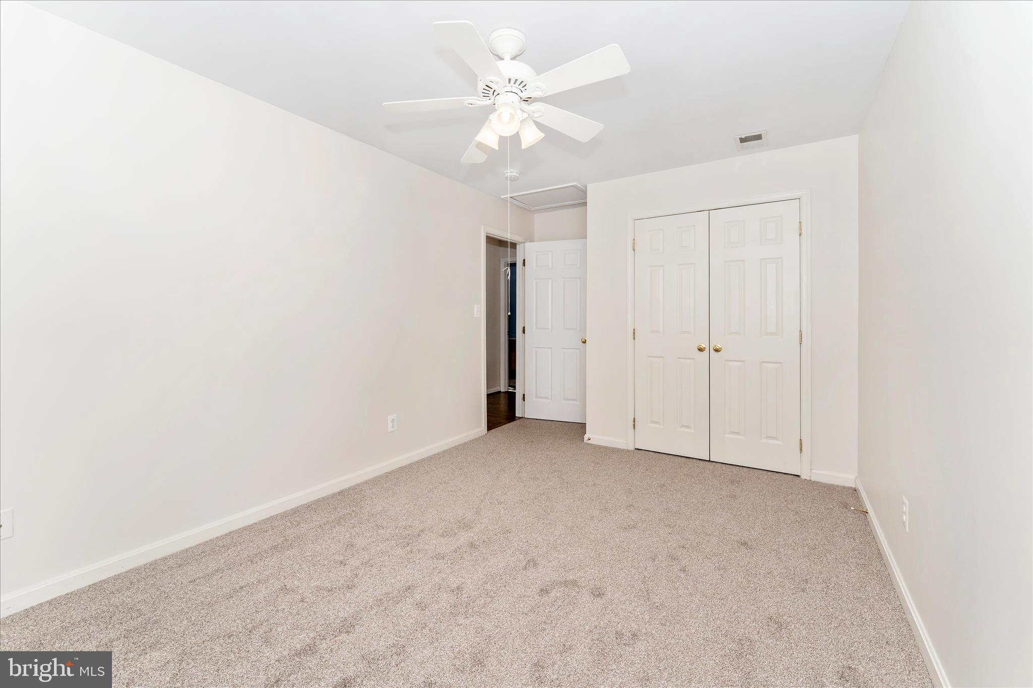 6976 MEADOWPOINT TERRACE