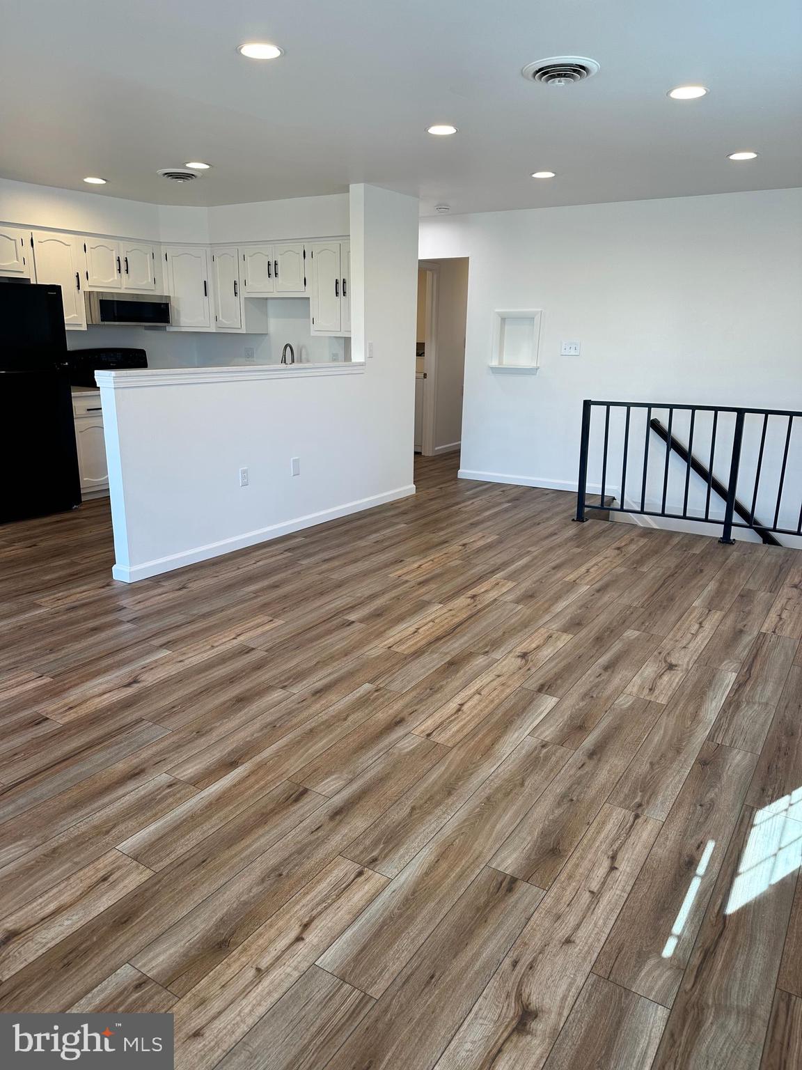 7044 BASSWOOD ROAD 11