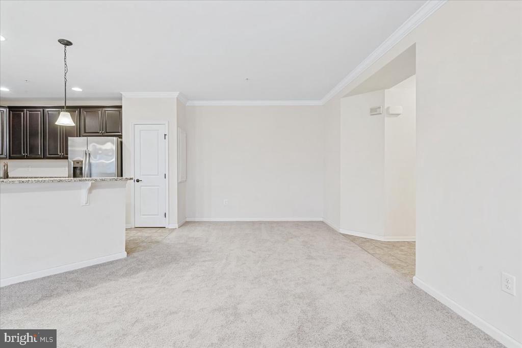 6501 WALCOTT LANE 301