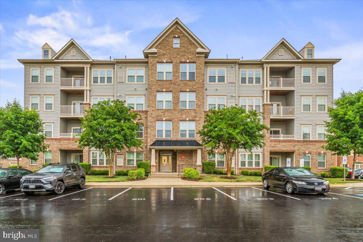 6501 WALCOTT LANE 301