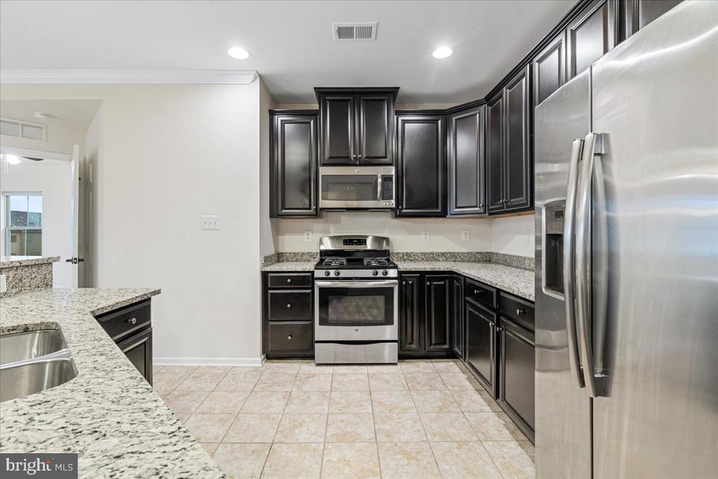 6501 WALCOTT LANE 301