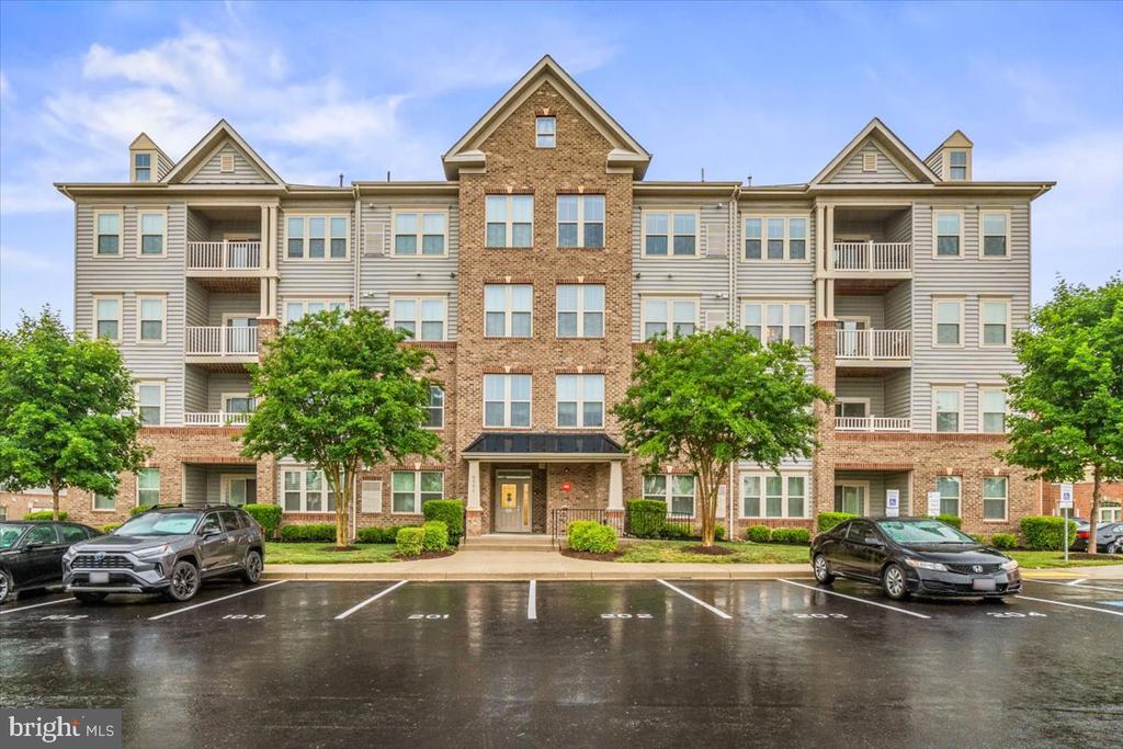 6501 WALCOTT LANE 301