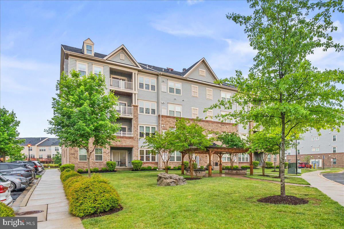 6501 WALCOTT LANE 301