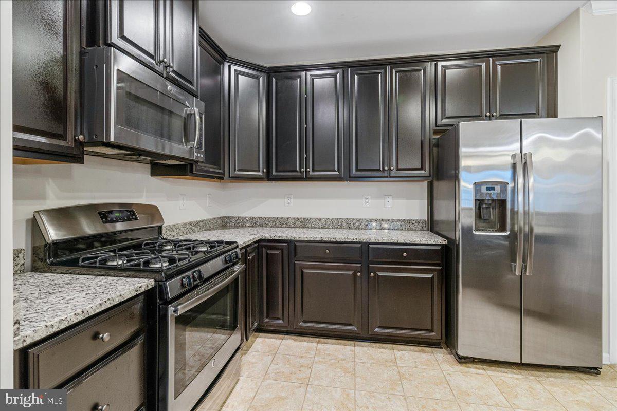 6501 WALCOTT LANE 301