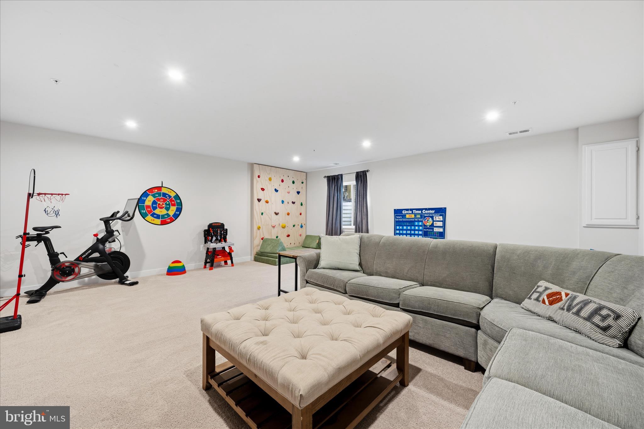 4798 HITESHOW DRIVE