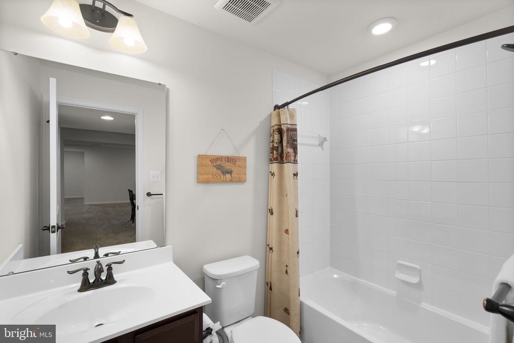 4709 PULLER DRIVE