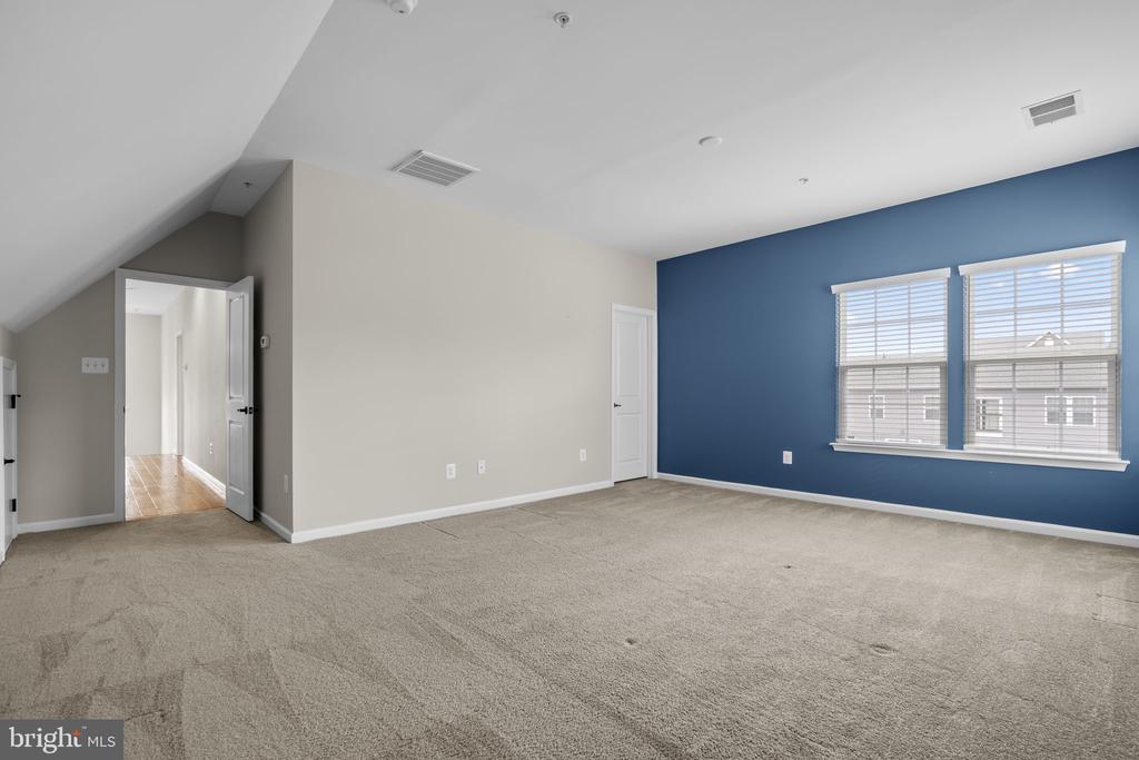4709 PULLER DRIVE