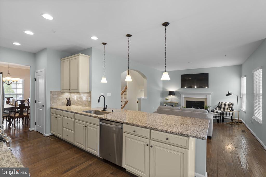 4709 PULLER DRIVE
