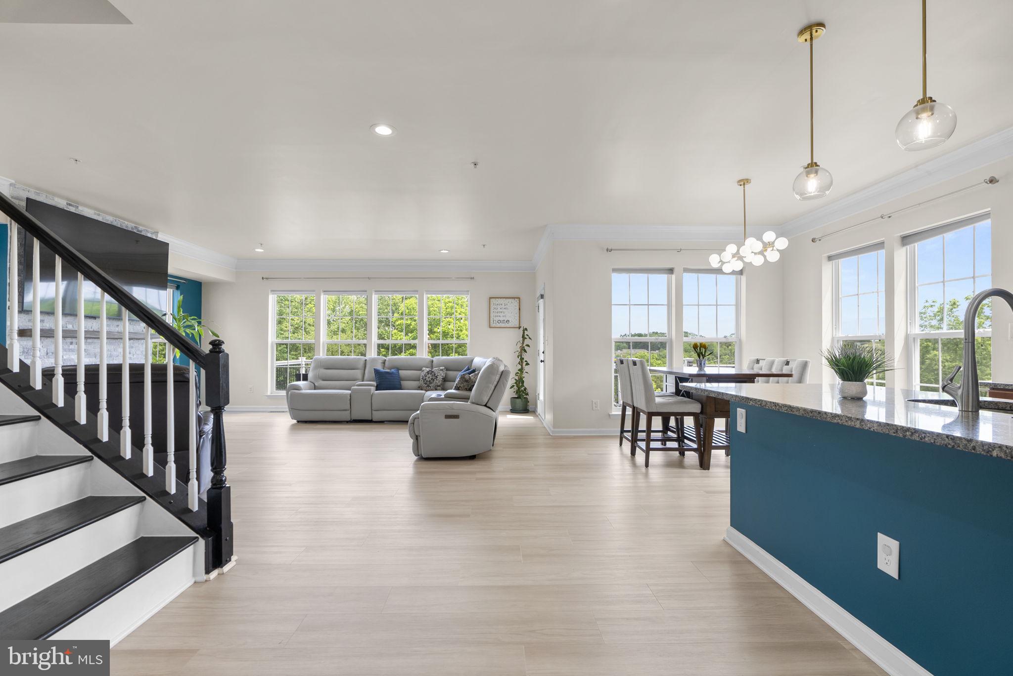 310 MACKINTOSH ROAD