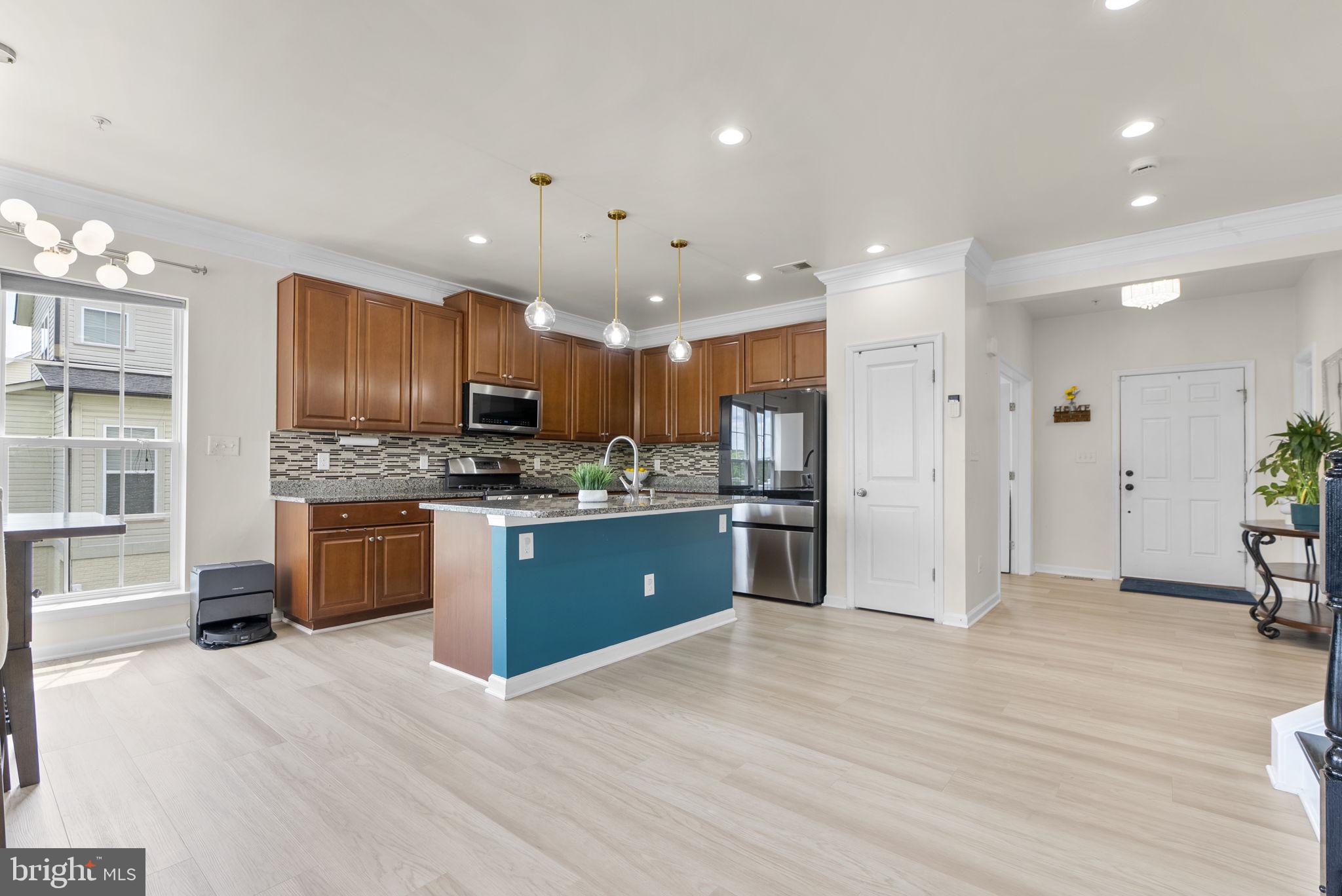310 MACKINTOSH ROAD