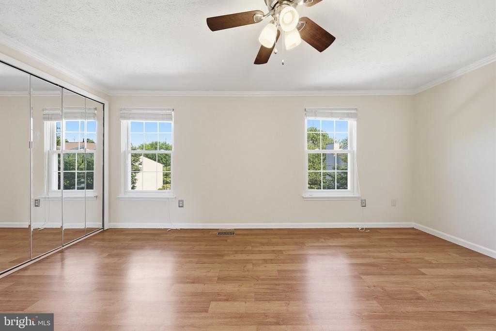 1478 DOCKSIDE COURT