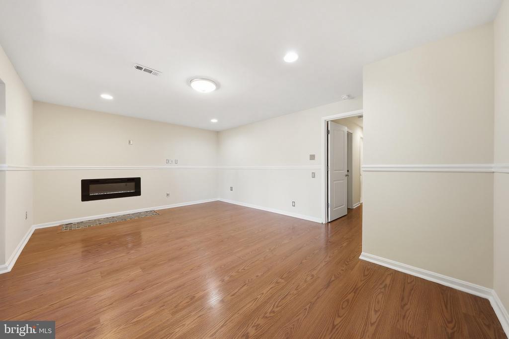 1478 DOCKSIDE COURT