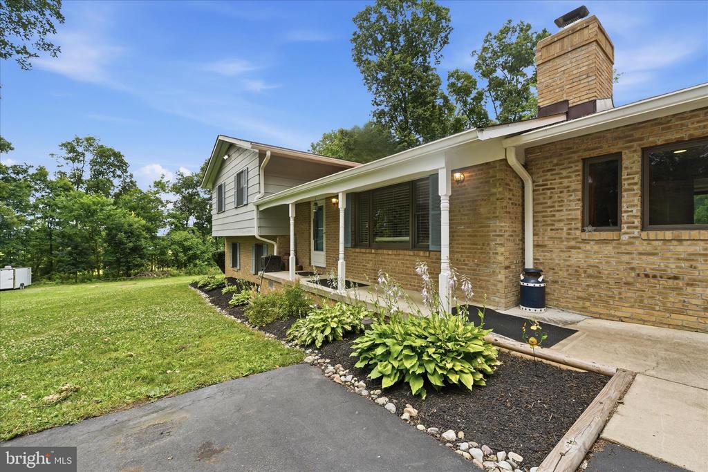 6033 BOYERS MILL ROAD
