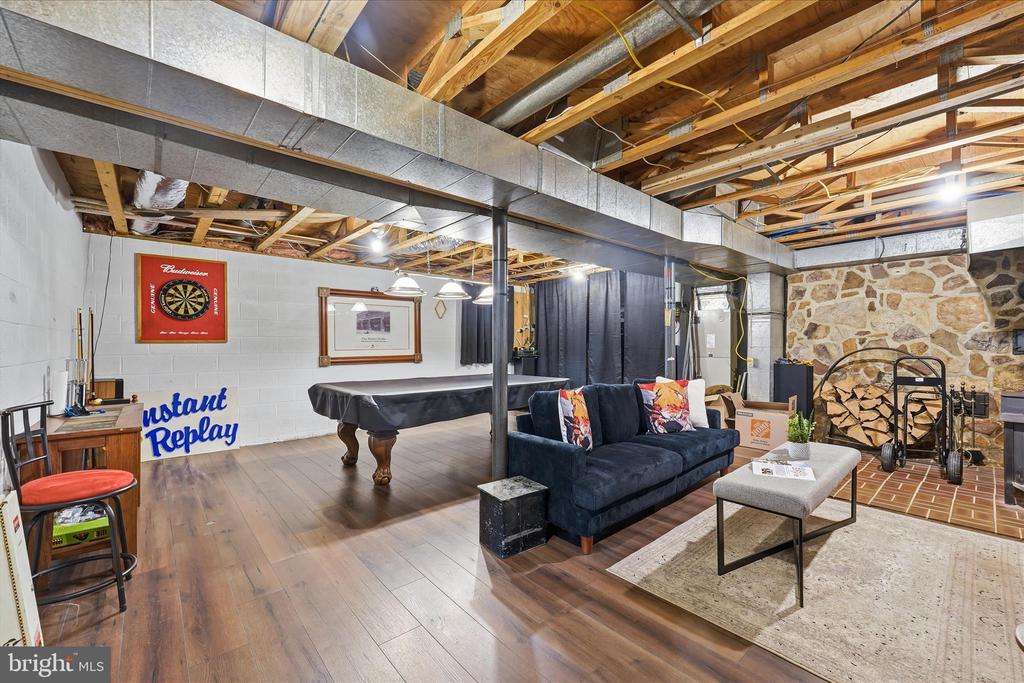 6033 BOYERS MILL ROAD