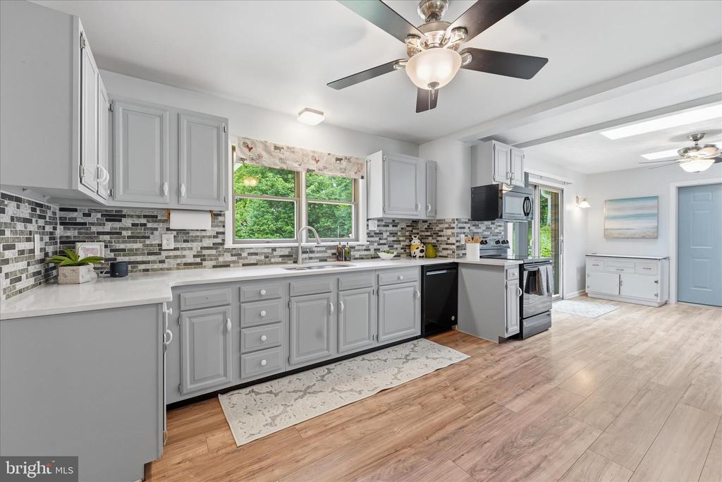 6033 BOYERS MILL ROAD