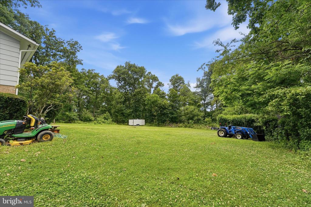 6033 BOYERS MILL ROAD