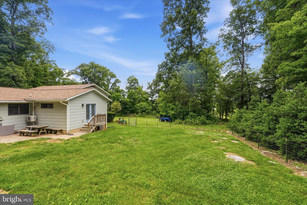 6033 BOYERS MILL ROAD
