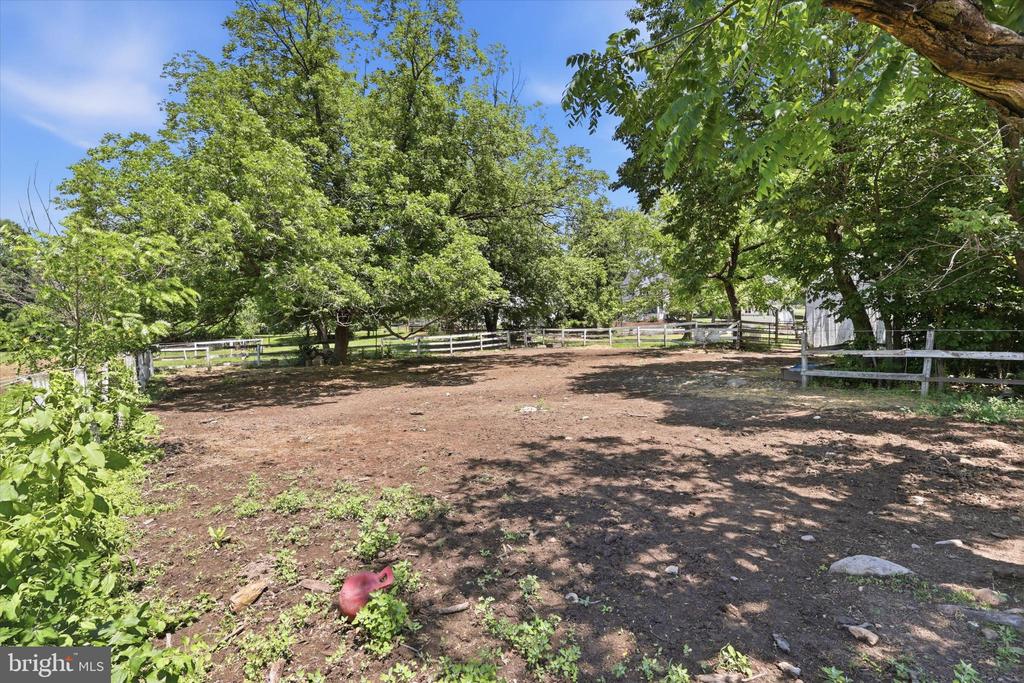 8606 YELLOW SPRINGS ROAD