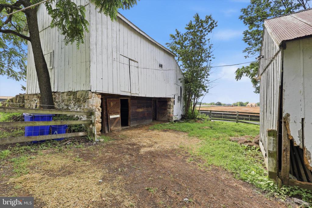 8606 YELLOW SPRINGS ROAD