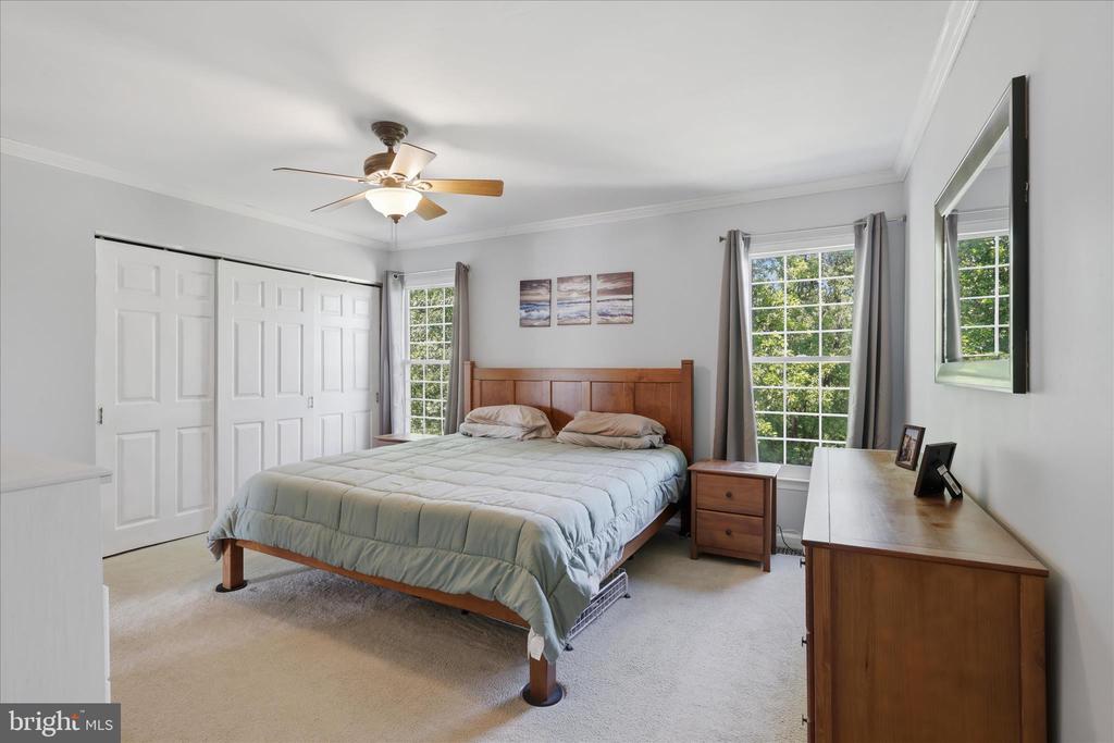 5024 MALLARD LANE