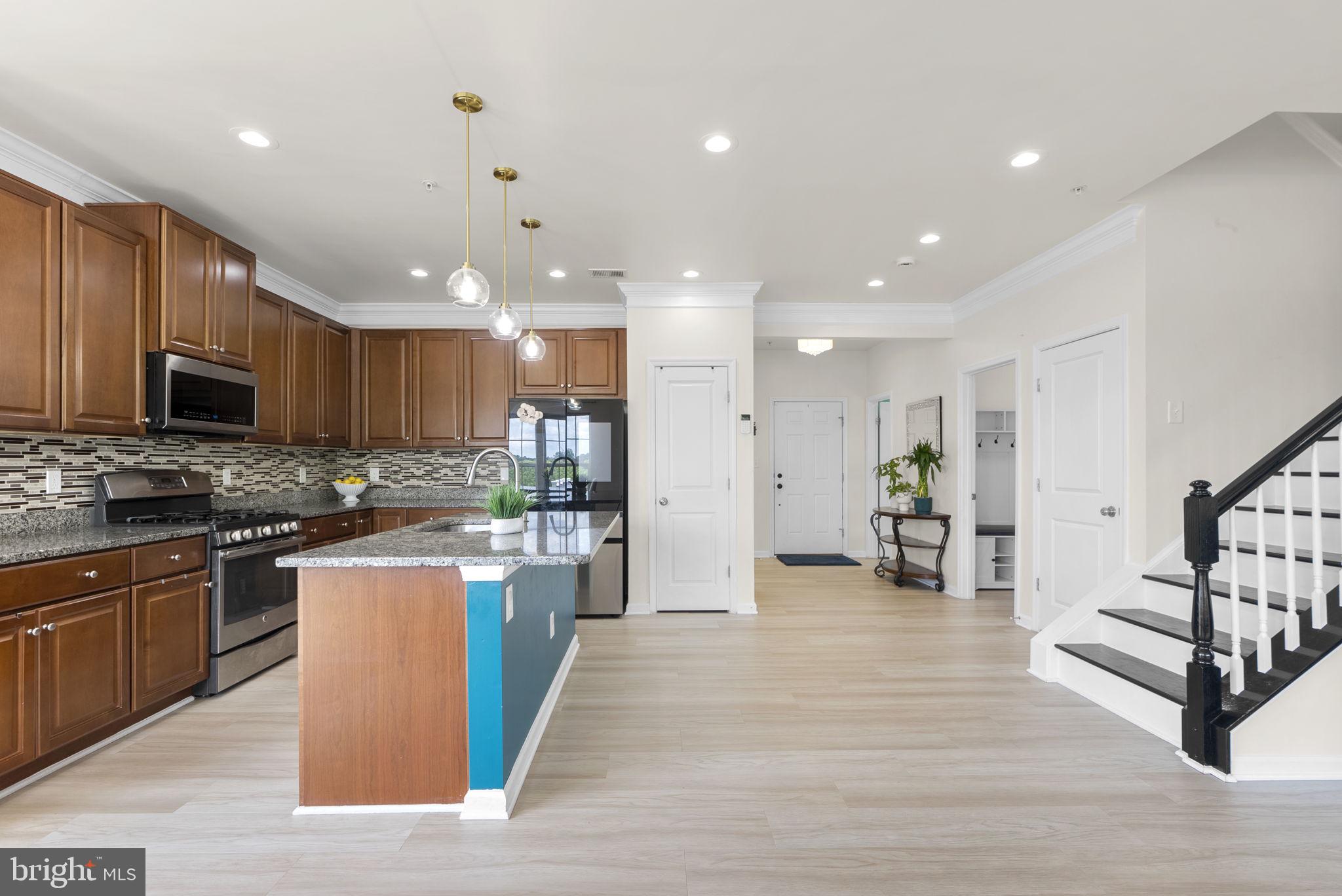 310 MACKINTOSH ROAD