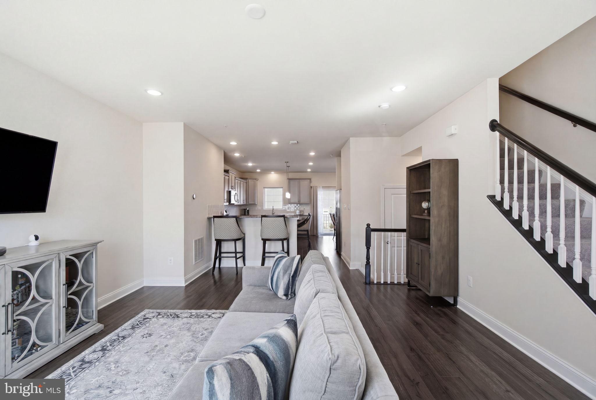 5066 JUDICIAL WAY