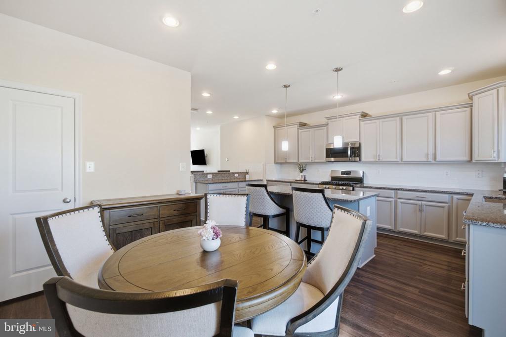 5066 JUDICIAL WAY