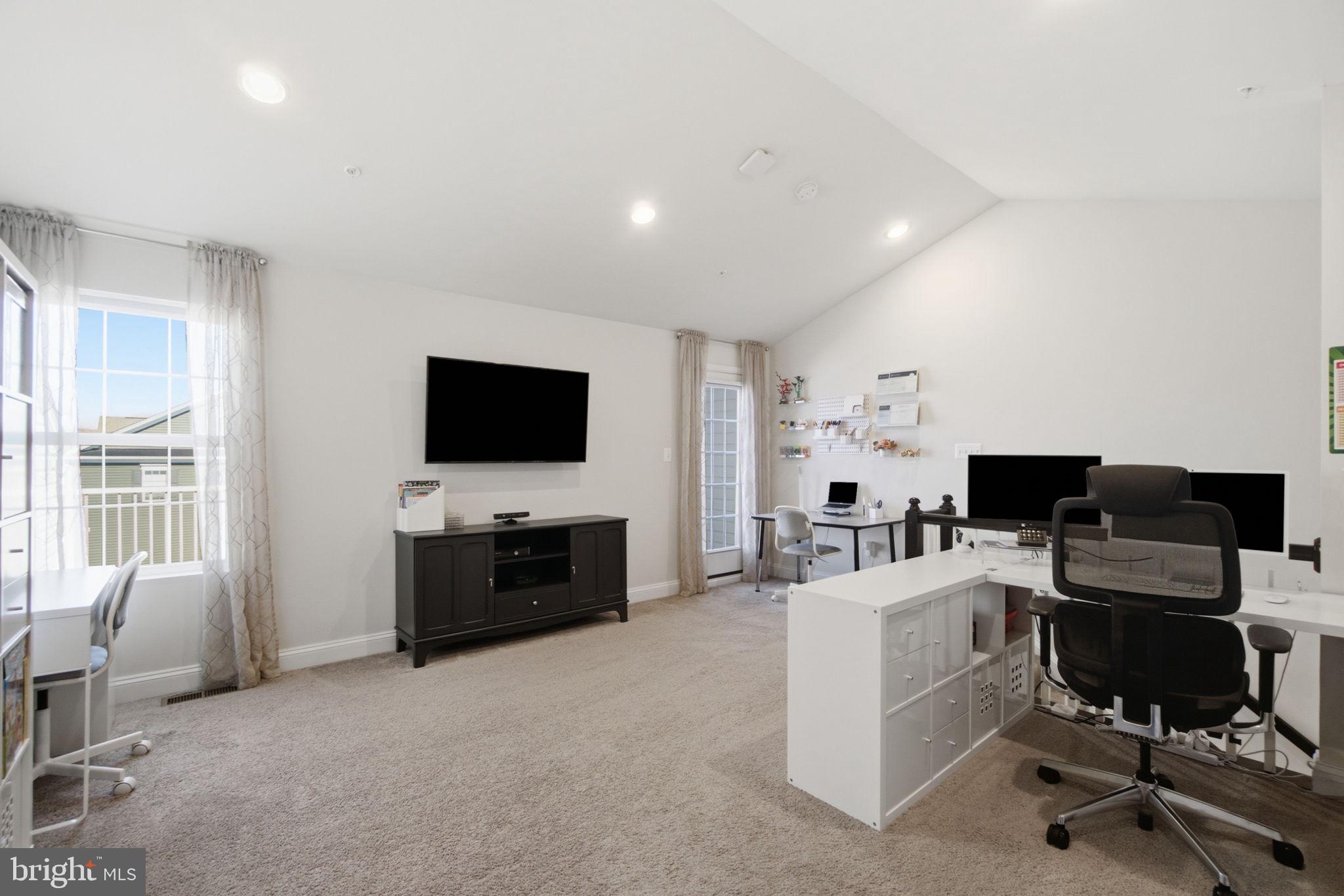 5066 JUDICIAL WAY