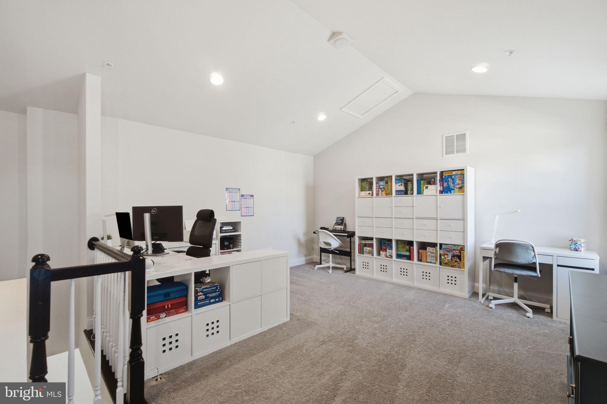 5066 JUDICIAL WAY