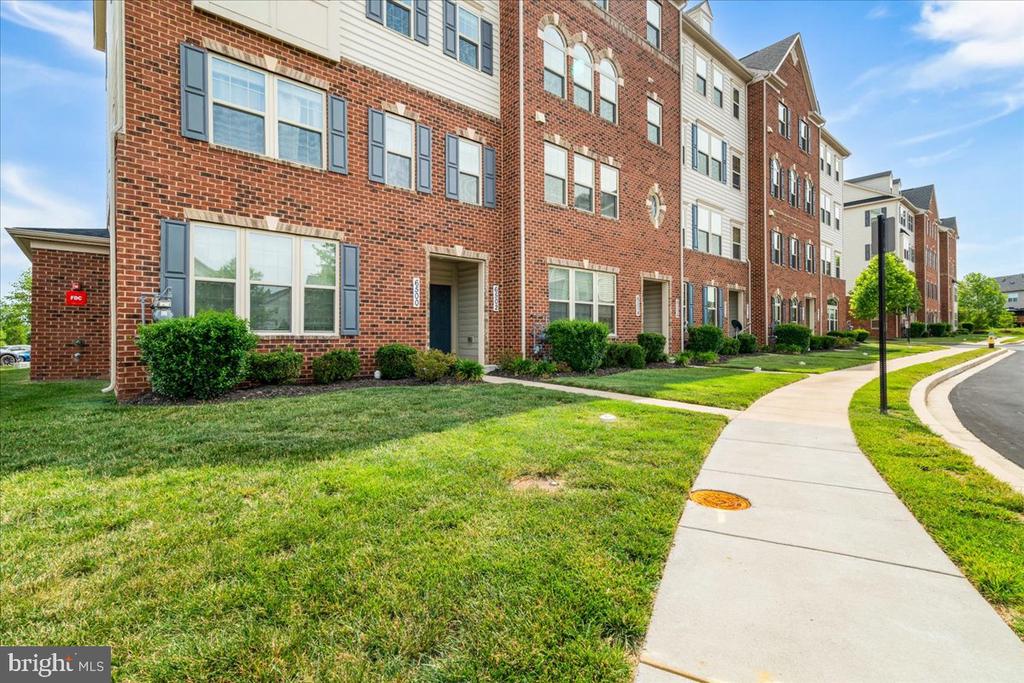 6500 WALCOTT LANE