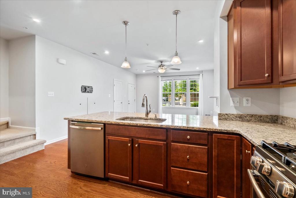 6500 WALCOTT LANE