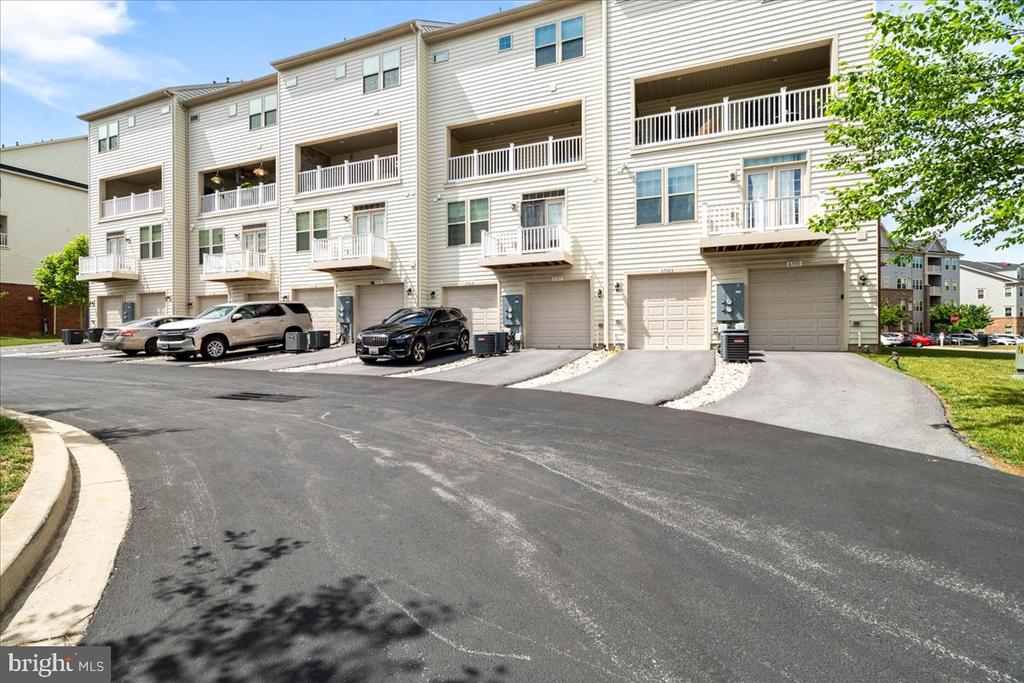 6500 WALCOTT LANE