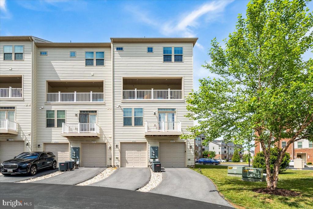 6500 WALCOTT LANE
