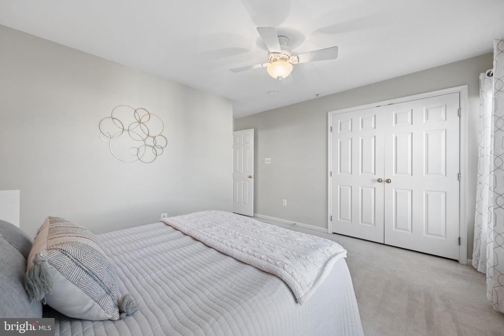 5302 TALLADEGA COURT C 207