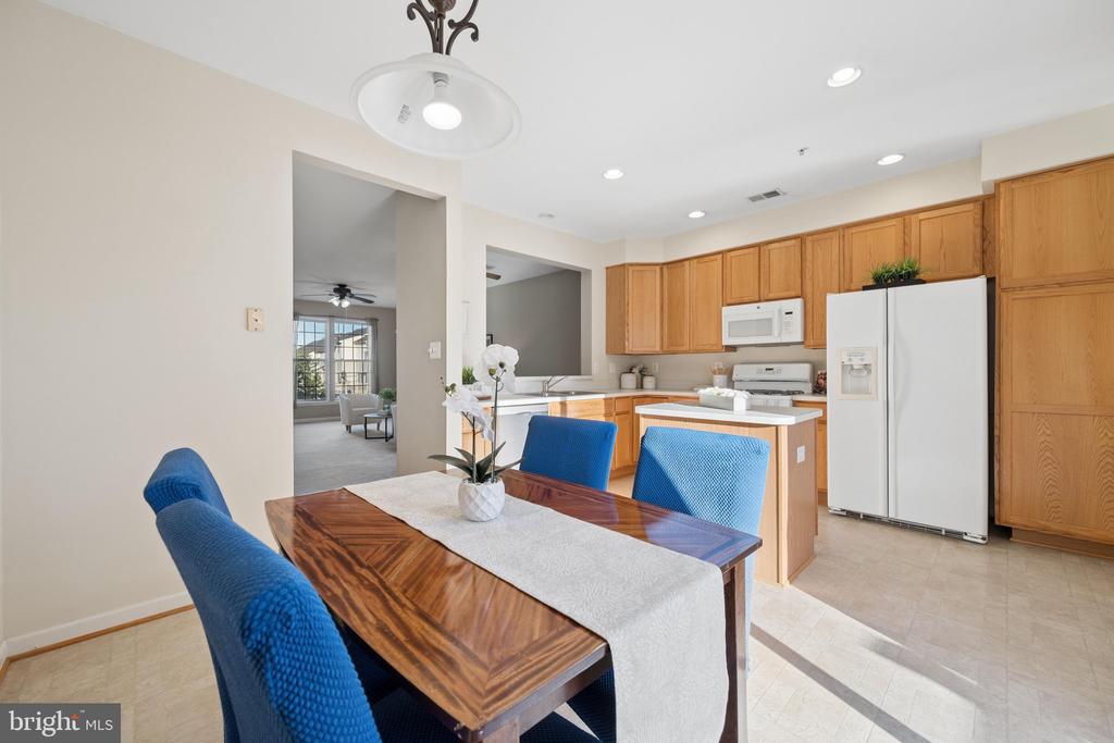 5302 TALLADEGA COURT C 207